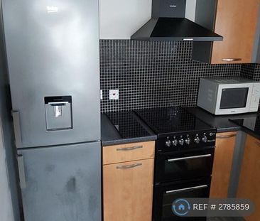 2 bedroom flat to rent - Photo 6