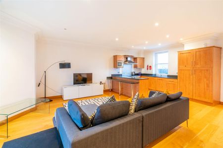 2 bed apartment to rent in Grainger Street, City Centre, NE1 - Photo 5