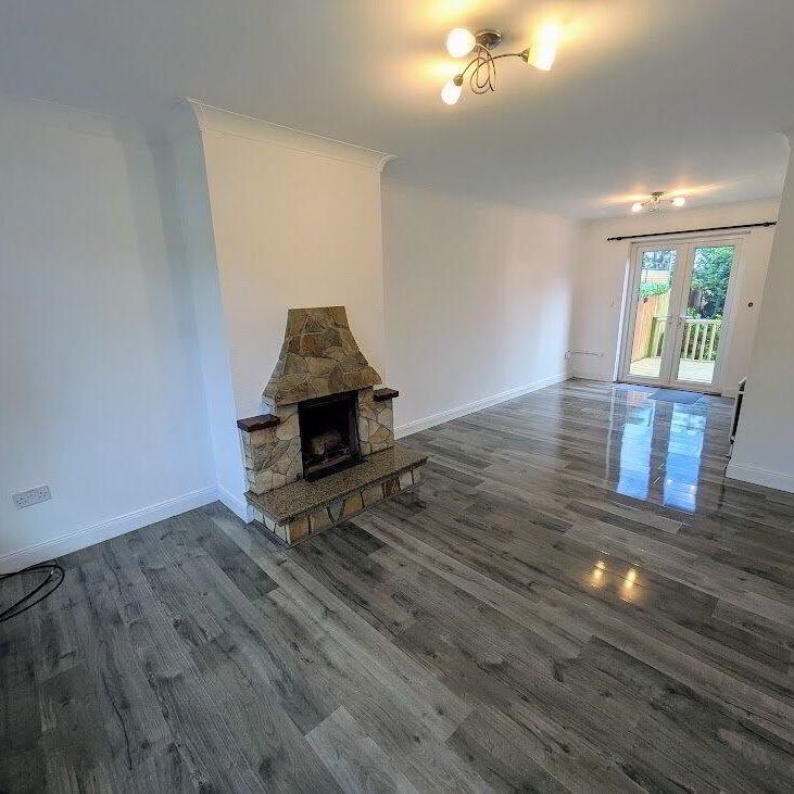 34 Ringhaddy Avenue, Newtownards, BT23 8XG - Photo 1