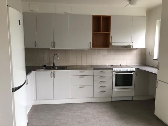 Ormbergsvägen, Sigtuna - Photo 1