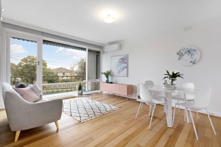 Spacious and sun-soaked with an enviable address - Photo 2