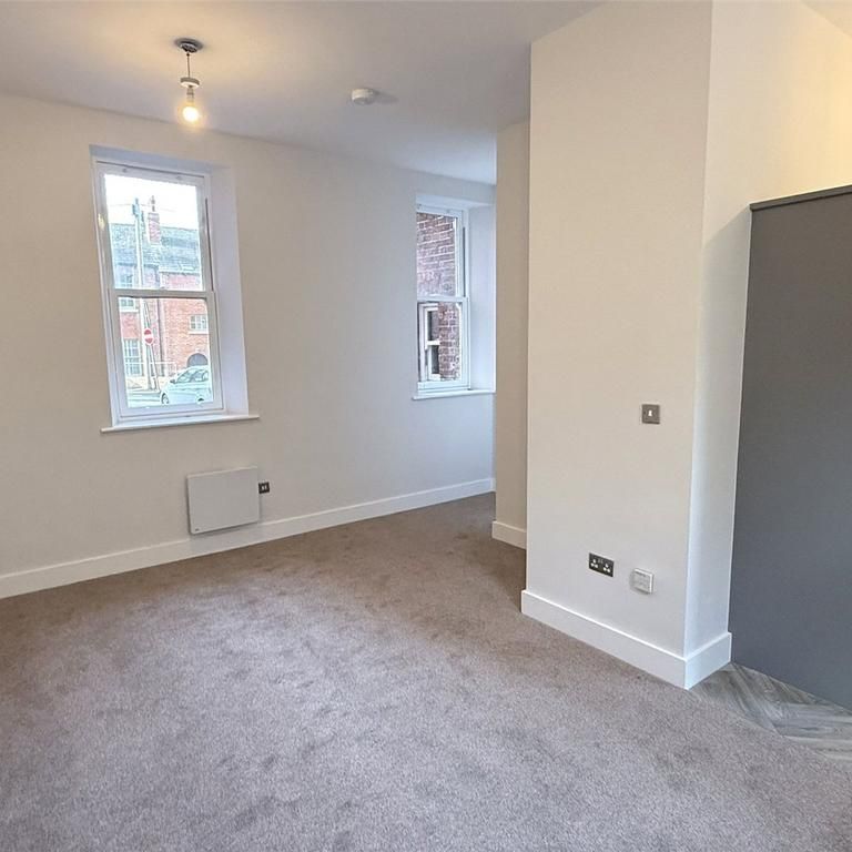 1 bedroom ground floor flat to rent - Photo 1