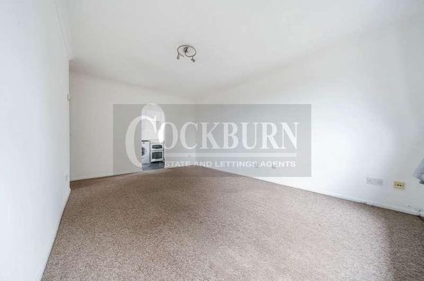 Burnt Ash Hill, Lee, SE12 - Photo 1