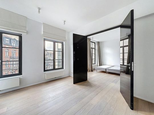 Sablon: Superb renovated apartment, character building - Photo 1