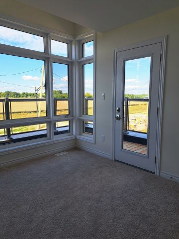 For Lease - 27 Henderson Street, Essa, Ontario - Photo 4