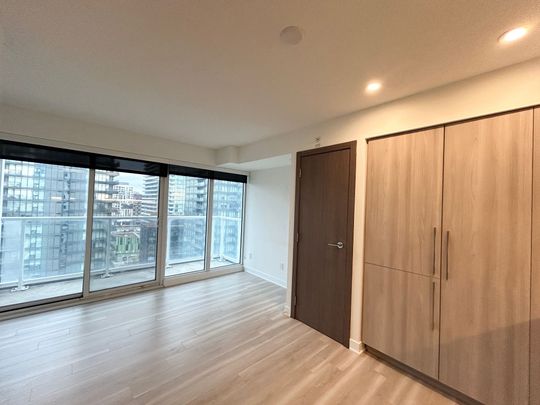 For Lease - 19 Bathurst Street Unit# 1805, Toronto, Ontario - Photo 1