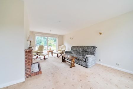 3 bedroom detached house to rent - Photo 2