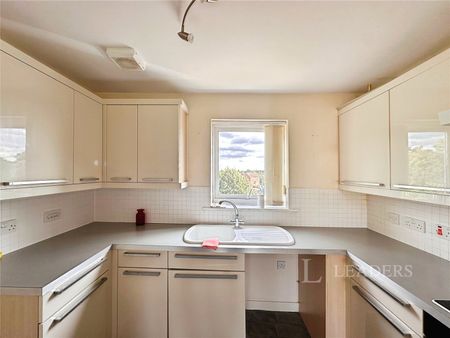 2 bedroom apartment to rent Balmoral Way, B14 - Photo 5