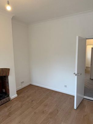 3 Bed End Terrace, Thorneywood Rise, NG3 - Photo 1