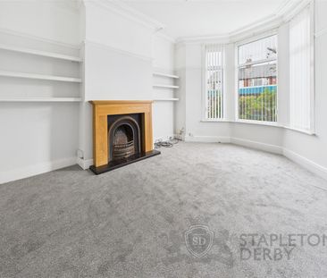 3 Bedroom Terraced House for Rent - Photo 2