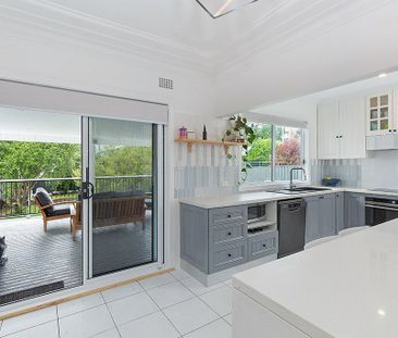 FILLED WITH STYLE AND SPACE - Photo 6