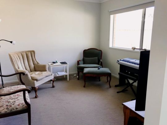 4 Bed, 2 Bath - Photo 1