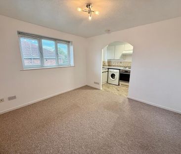 1 bedroom flat to rent - Photo 2