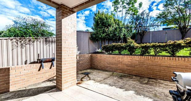 12 HEYSEN AVE, Ermington NSW 2115 - House For Rent | Domain - Photo 1