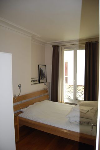 Location Appartement 3 pièces 45m² PARIS 7ème - Photo 3