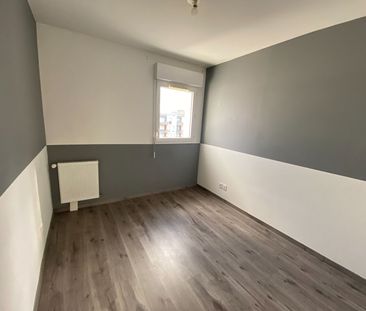 Location Appartement 4 pièces 75m² LE PETIT QUEVILLY 76140 - Photo 4