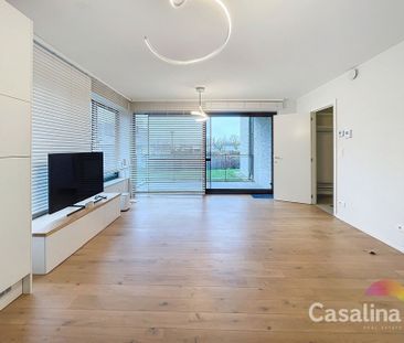 Twee slaapkamer appartement op gelijksvloers met ruim terras - Photo 4