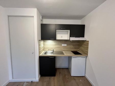 Appartement à louer 2 pièces - 41 m² - Photo 2