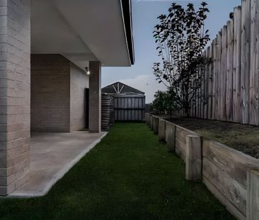 Modern Comfort and Convenience in a Peaceful Airds Location - Photo 4