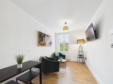 1 bedroom flat to rent - Photo 2