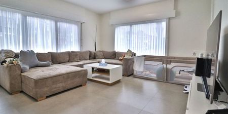 Appartement te huur in Kortrijk voor € 790 met 2 slaapkamers - Photo 3