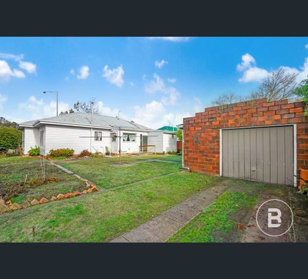 527 York Street, Ballarat East, Vic 3350 - Photo 1