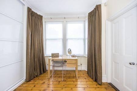 5 bedroom semi-detached house to rent - Photo 2