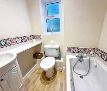 2 bed apartment to rent in NE12 - Photo 6