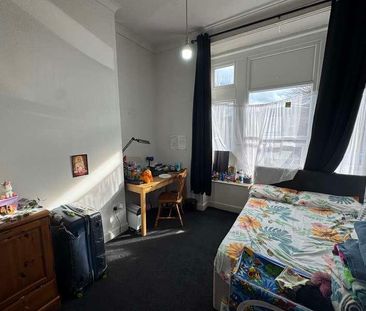 Denzil Avenue, SO14 - Photo 2