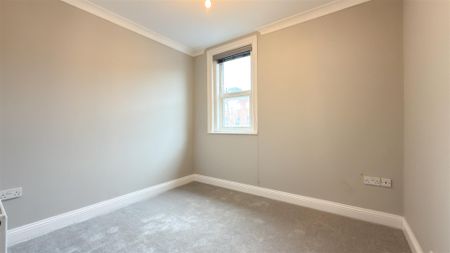 2 Bedroom Apartment - First Floor - Photo 5