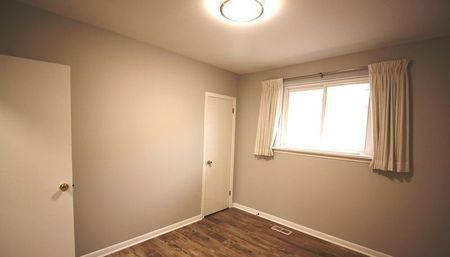 For Lease - 28 Reno Drive Unit# Main, Toronto, Ontario - Photo 5