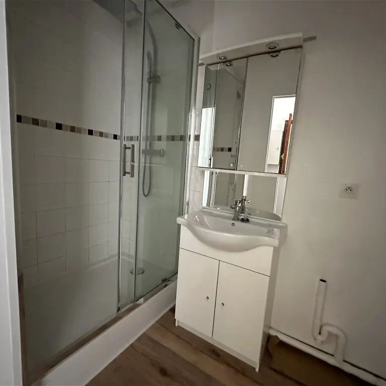 Location appartement 1 pièce - 30m² à Bordeaux (33800) - Photo 1