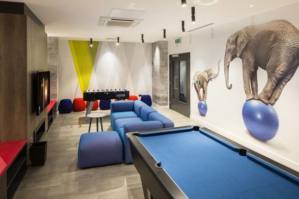 1 bedroom private hall to rent - Photo 1