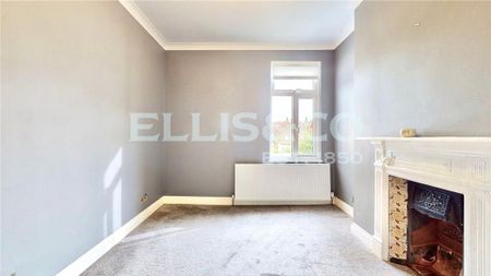4 bedroom semi-detached house to rent - Photo 3