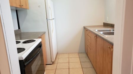 For Lease - 12472 Chinguacousy Road Unit# Unit 1, Caledon, Ontario - Photo 3