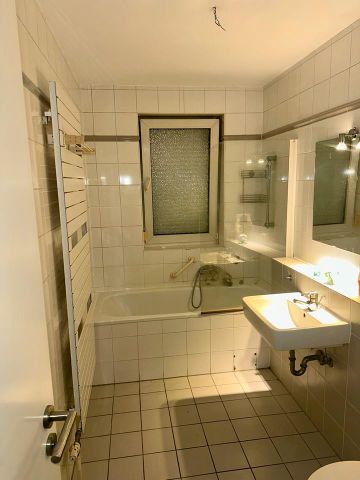 3-Zimmer-Wohnung, Balkon,EBK+2Duplex-Stellplätze - Photo 2