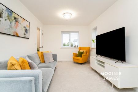 5 bedroom detached house to rent - Photo 2