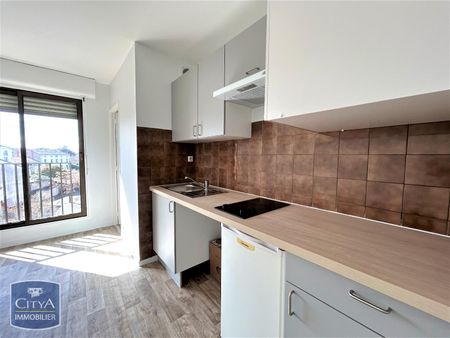 Location Appartement 1 pièce 24m² MONTAUBAN 82000 - Photo 2