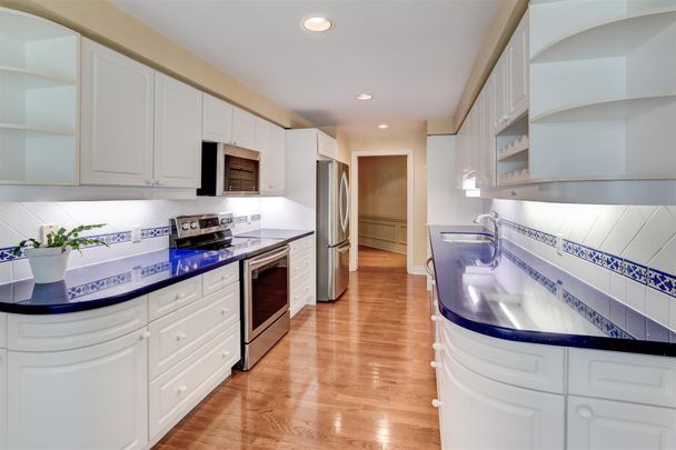 For Lease - 12 Old Mill Trail Unit# 503, Toronto, Ontario - Photo 1