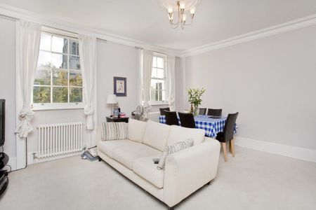 2 Bed Flat, Myddelton Square, EC1R - Photo 3