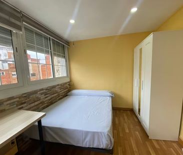 Carrer de Rius i Carrió, L'Hospitalet de Llobregat, Catalonia 08904 - Photo 5