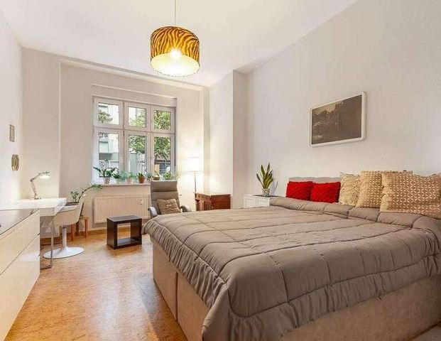 Stilvolle 2-Zimmer-Altbauwohnung im Herzen des Samariterkiezes - Foto 1