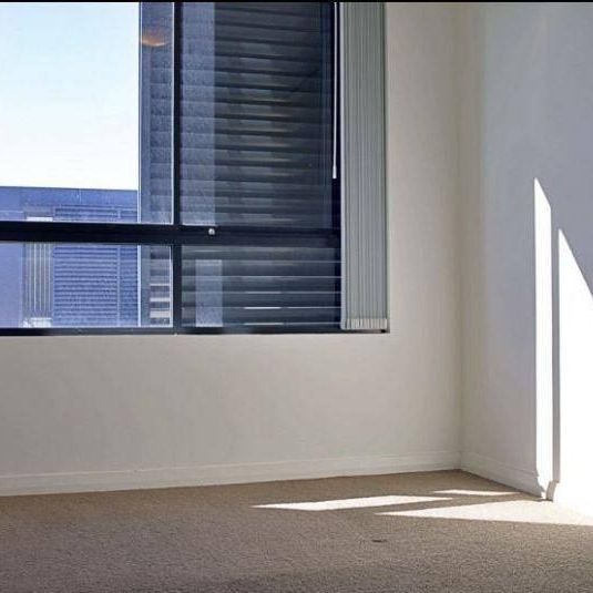 Spacious Two Bedroom Apartment in Rosebery - Photo 1