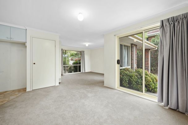 Lovely Three Bedroom Home - Photo 1