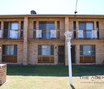 Easy living in Rockhampton! - Photo 6
