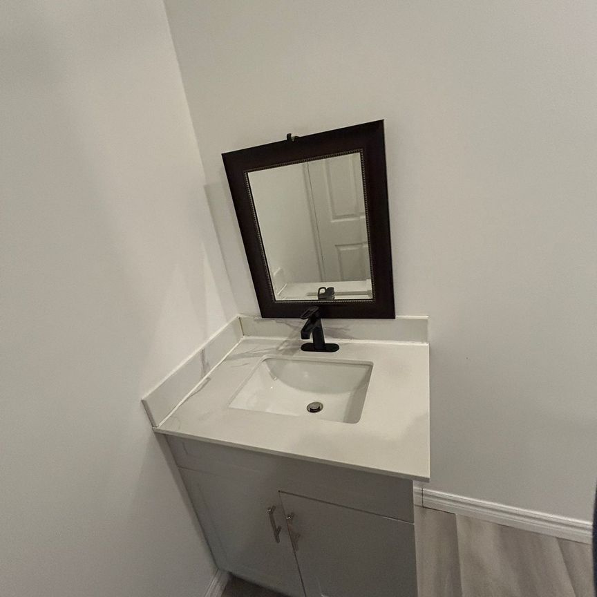 For Lease - 2005 Highway 7 N/A Unit# 3, Vaughan, Ontario - Photo 1