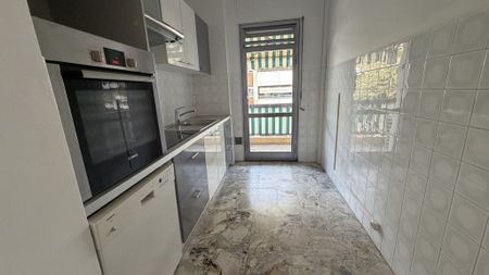 Location Appartement 2 pièces 46m² VENCE 06140 - Photo 4