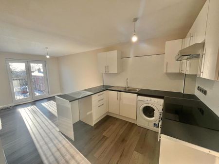 2 bedroom flat to rent - Photo 5