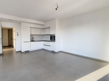 Appartement te huur - Foto 3