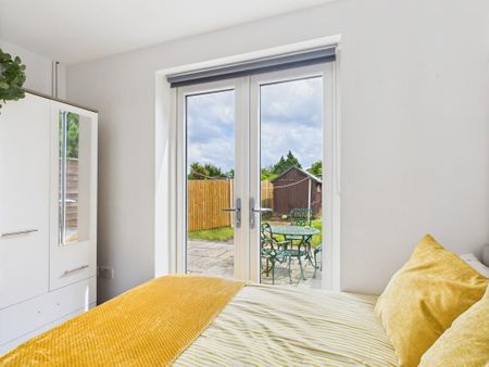 5 bedroom terraced house to rent - Photo 3